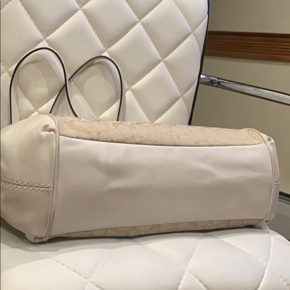 COACH Lexy Signature Shoulder Bag - Picture 11 of 11